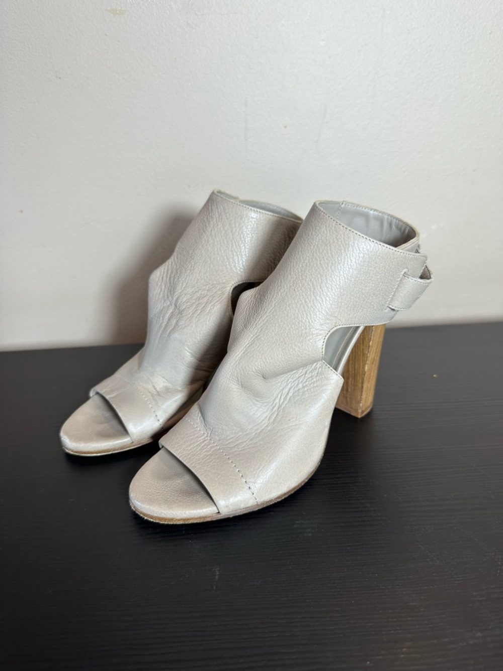 Vince Light Gray Open-Toe Block Heel Mules